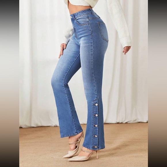 Button Detail Flare Leg Jeans - Picture 5 of 6